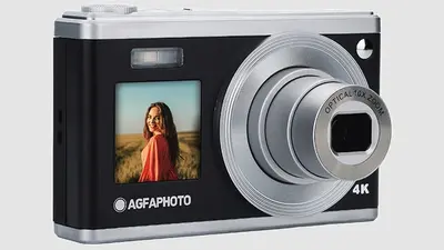 AgfaPhoto prodává nový kompakt DC9200, má selfie displej a spoustu interpolace