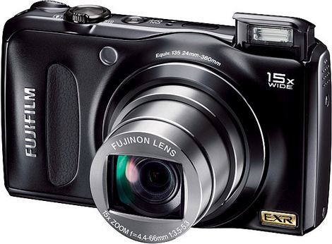 Kompakt Fujifilm FinePix F300EXR s fázovým ostřením