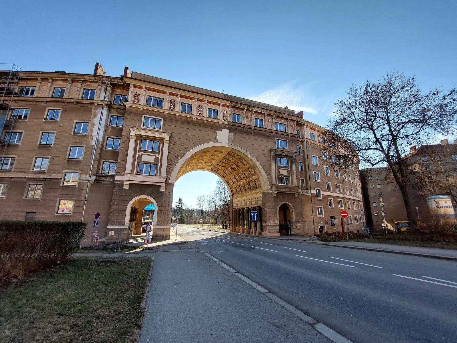 Samsung Galaxy A52s 5G: populární univerzál