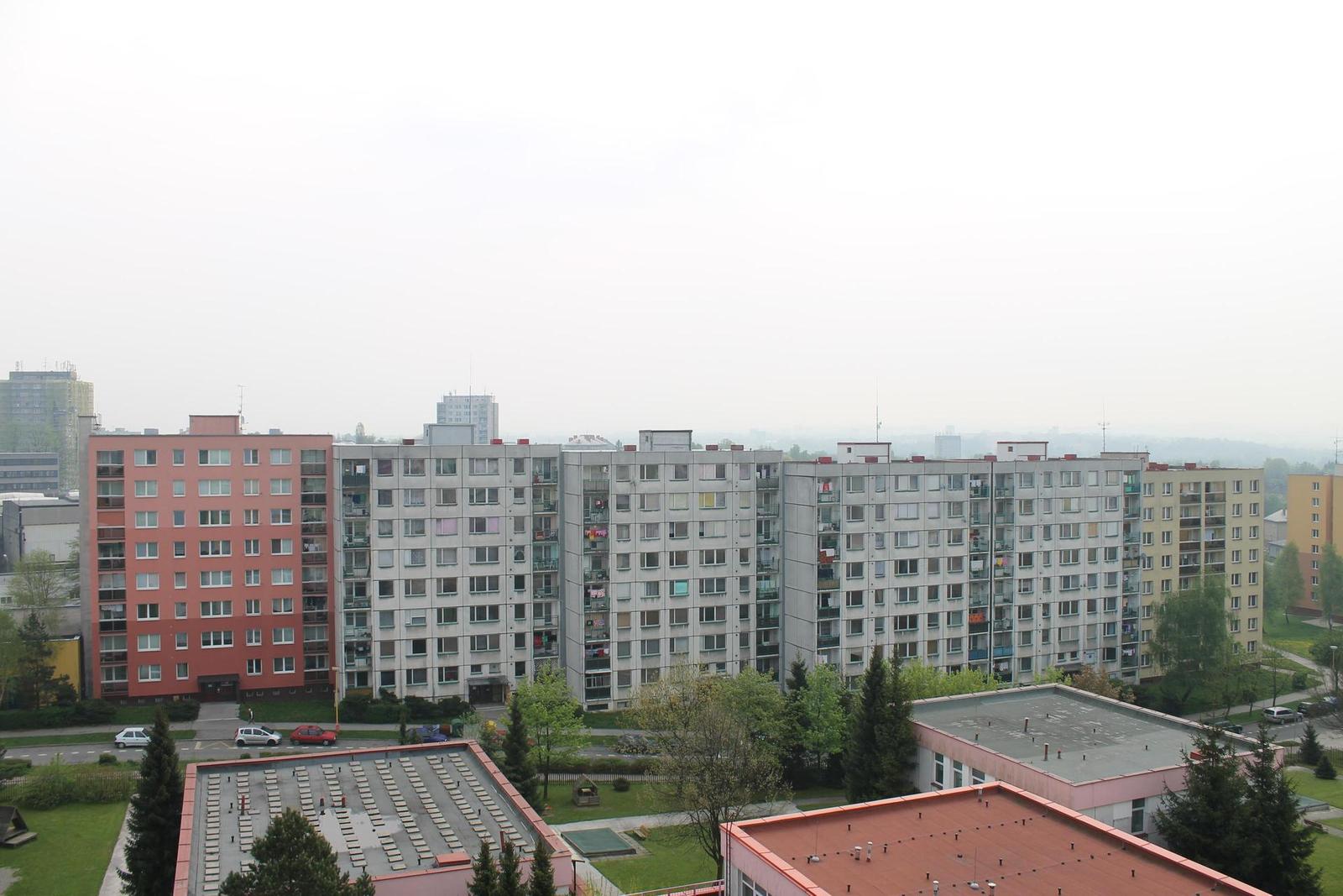 Profi kompakt nebo low-end zrcadlovka?