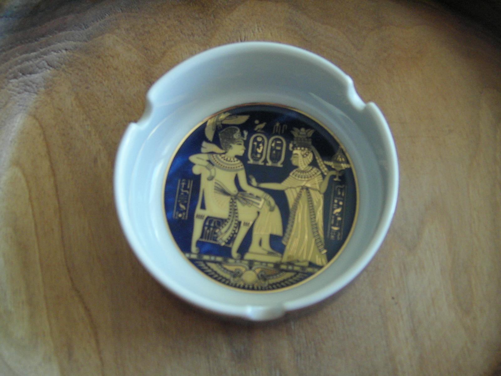 Contax SL300R T*: tabatěrka s optikou od Carl Zeisse