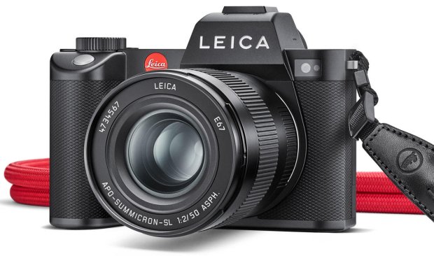 Leica SL2 aneb full frame Lumix S1R z Německa