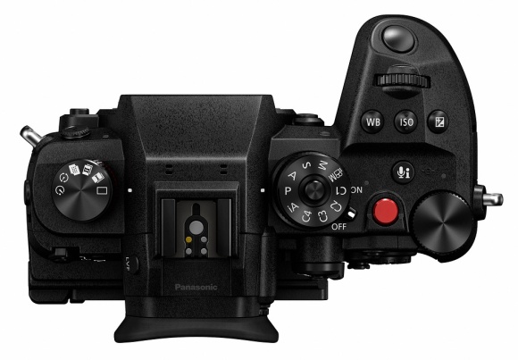 Panasonic Lumix GH6 přichází: MFT dostává 25MPx čip i 4K120p
