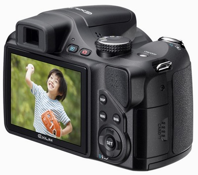 Casio přichází s rychlým 20× ultrazoomem: EXILIM EX-FH20