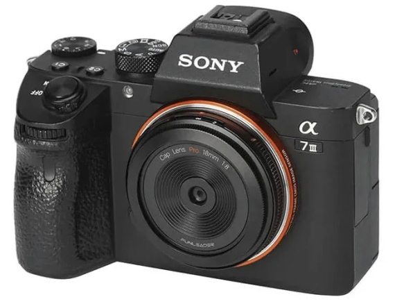 Funleader představil objektiv Caplens 18mm F8.0 ve tvaru krytky těla