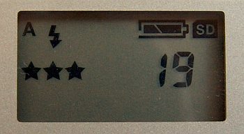 HP Photosmart 735: jednoduchý foťáček s bohatým příslušenstvím!