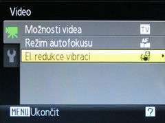 Nikon Coolpix S3000: kapesní trpaslík