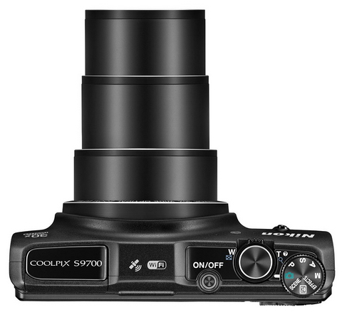 Kapesní Nikon Coolpix S9700 s 30× optickým zoomem