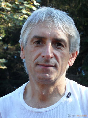 Samsung WB210: dotkněte se 21 milimetrů!