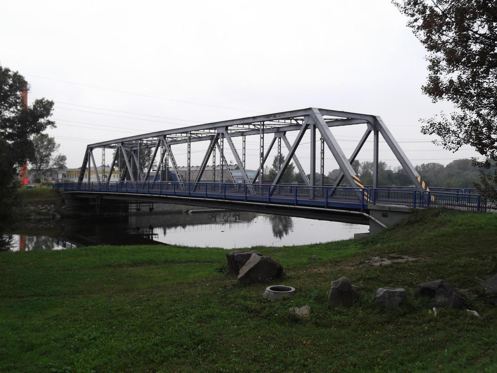 Fujifilm FinePix T200: nejlevnější ultrazoom Fuji