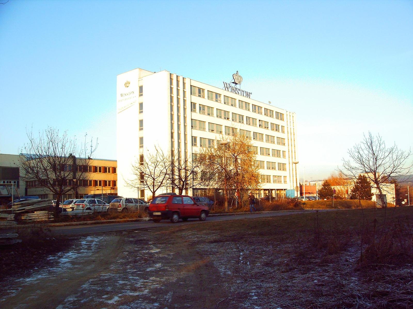 Umax Premier DC4365: Muzika za málo peněz