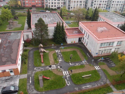 Olympus XZ-1: trefa do černého