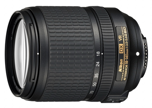 Univerzální objektiv AF-S Nikkor 18-140mm F3,5-5,6 VR