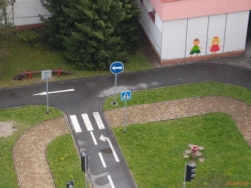 Olympus XZ-1: trefa do černého