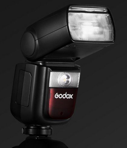 Godox uvádí blesk V860 III s modelovacím světlem LED