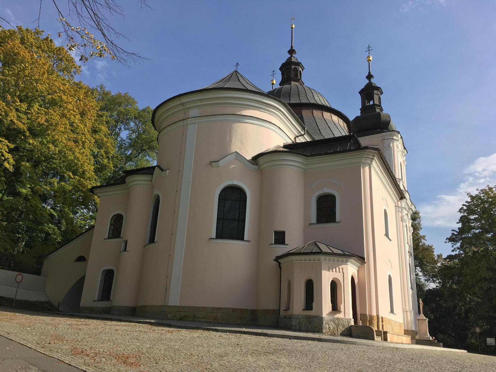 Apple iPhone SE: kompaktní silák