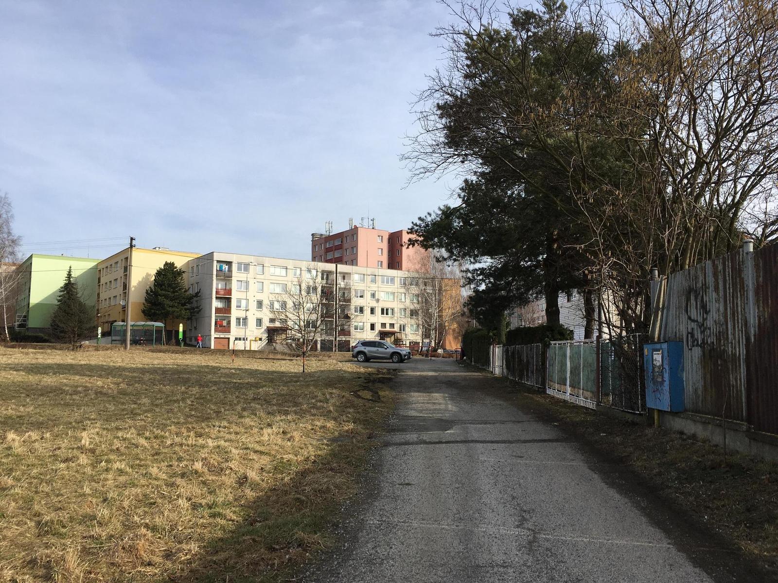 Apple iPhone SE: kompaktní silák