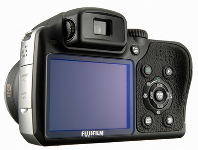 Fujifilm uvádí 18× násobný ultrazoom S8100fd