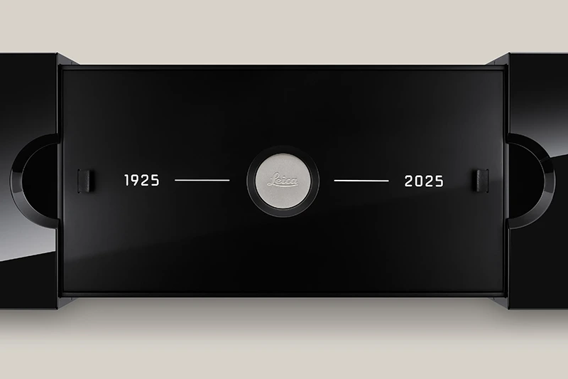 Leica slaví 100 let speciální edicí M11-D Centenary Set se sklem Anastigmat-M 50 f/3.5