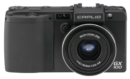 Ricoh Caplio GX 100: V davu se neztratí