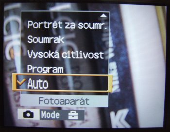 Sony T30: Další verze povedené stabilizované placatky