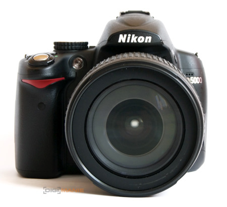 Nikon D5000: nadmíru šikovná zrcadlovka
