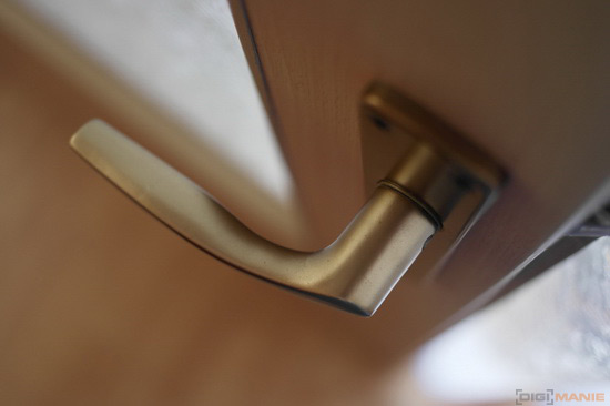 Samsung NX1000: sněhobílý bezdrát