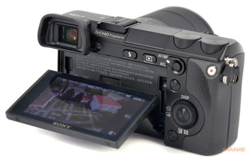 Sony NEX-7: správná (r)evoluce