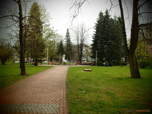 Olympus XZ-1: trefa do černého