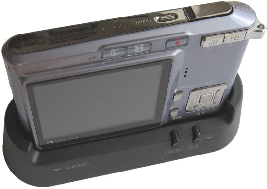 Casio Exilim Card EX-S600: Asijský plátek na fotografický způsob