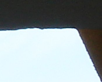 Sony T7: Placatý žravý rychlík