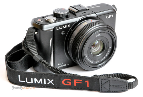 Panasonic Lumix GF1 s pancake objektivem