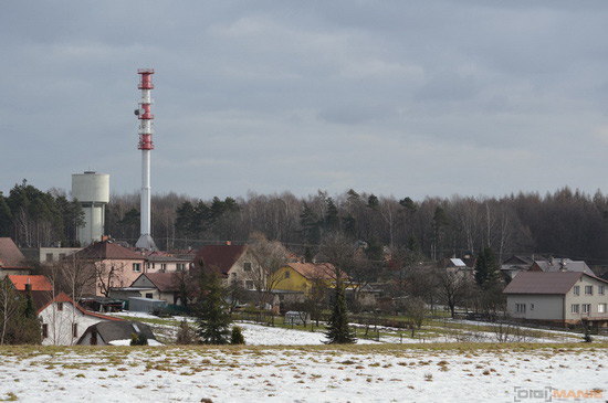 Nikon D3200: poněkud okatý low-end