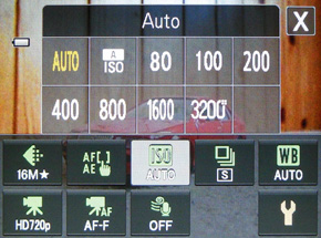 Nikon Coolpix S4300: dotyk 6× zoomu