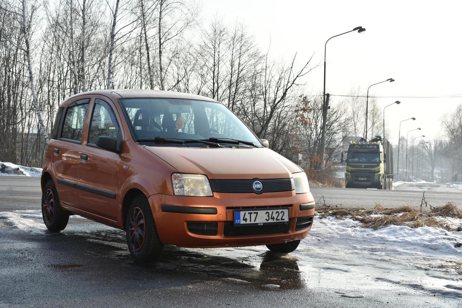 Nikon AF-P NIKKOR 18-55mm f/3.5-5.6G VR