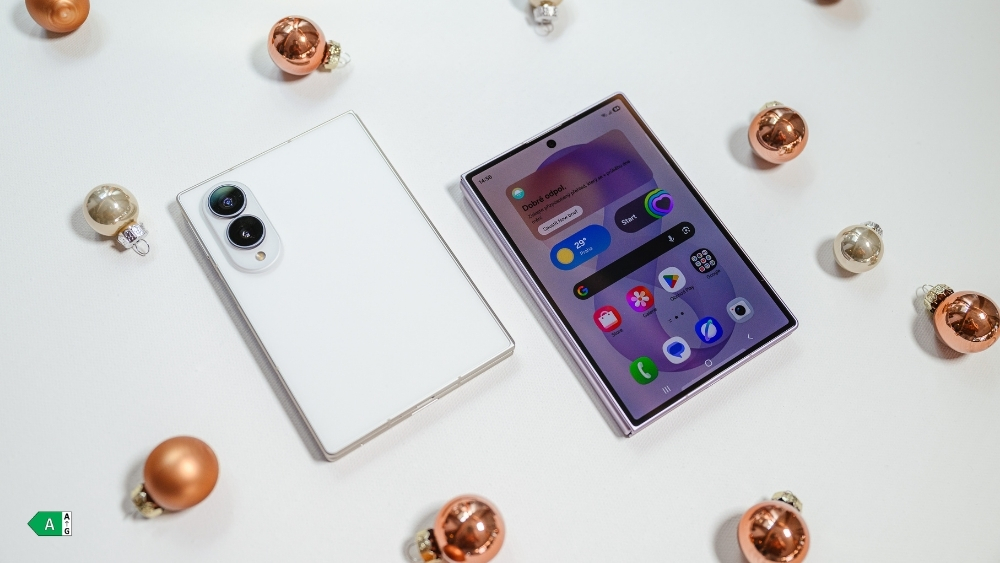 Samsung odhalil ohebné telefony Z Fold8 a hodinky Watch Ultra2