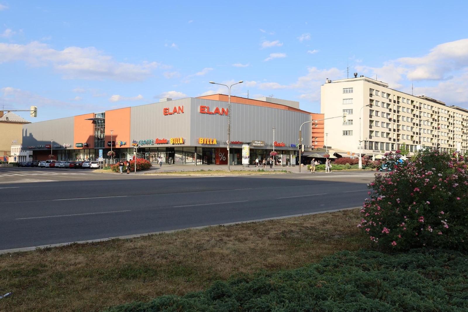 Canon EF 35mm f/2 IS USM