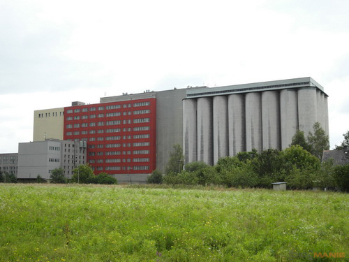 Samsung WB2000: stylová bomba