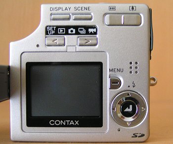 Contax SL300R T*: tabatěrka s optikou od Carl Zeisse