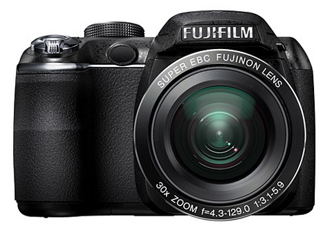 Čtveřice nových ultrazoomů Fujifilm S3200 až S4000