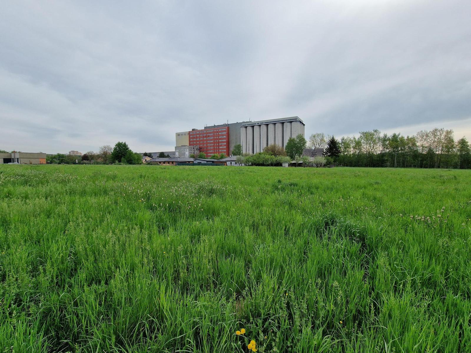 Samsung Galaxy S22 Ultra: pětioký fotografický král?