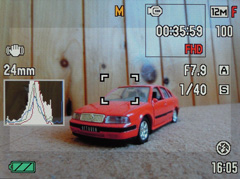 Casio EXILIM ZR100: kapesní formule