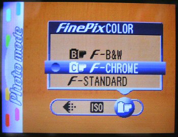 FinePix E500: robustní kapesní čtyřmegapixel