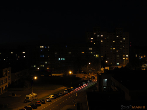 Sony Cyber-shot W350: šikovný prcek