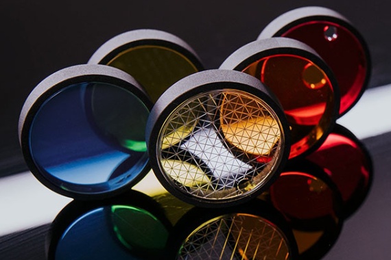 Polariod uvádí instantní fotoaparát Now+ s prioritou clony