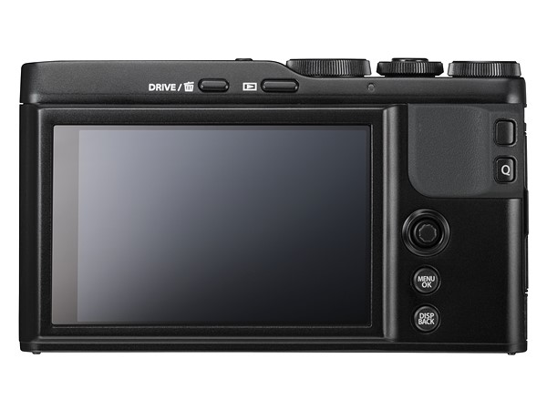 Fujifilm XF10, APS-C kompakt vážící jen 280 gramů