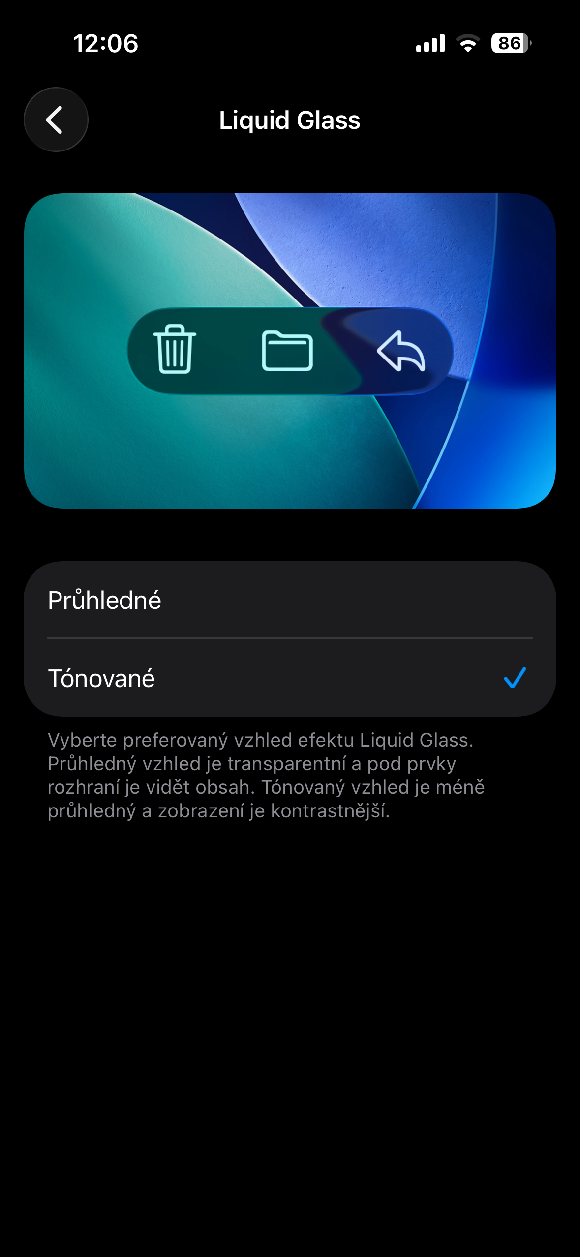 Současné nastavení efektu Liquid Glass v iOS 26.3.1
