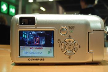 CeBIT 2004: Tři kompakty od Olympusu mají premiéru