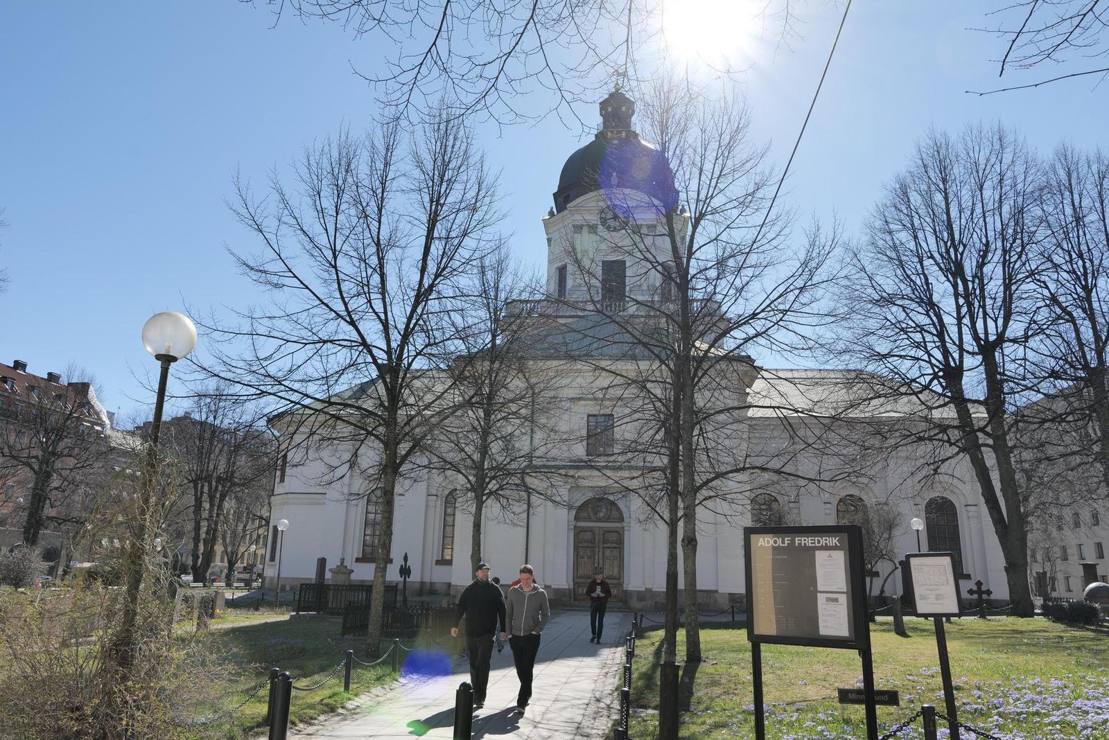 Panasonic Lumix S1R: sebevědomý vstup do FF