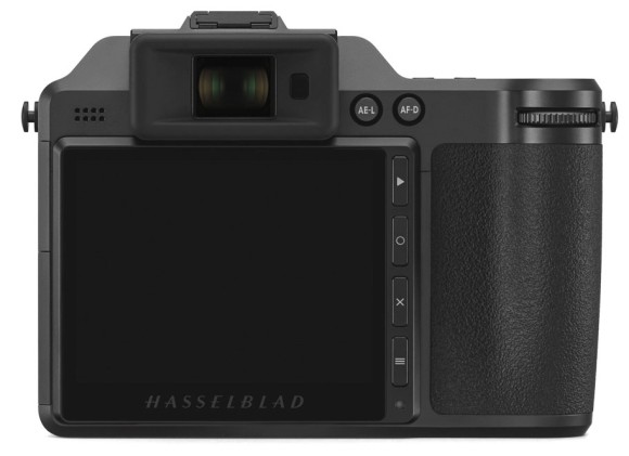 Hasselblad X2D 100C přináší 100 MPx, IBIS a fázový AF